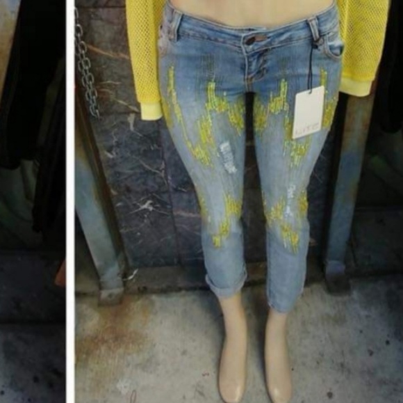 Jeans - Picture 2 of 2